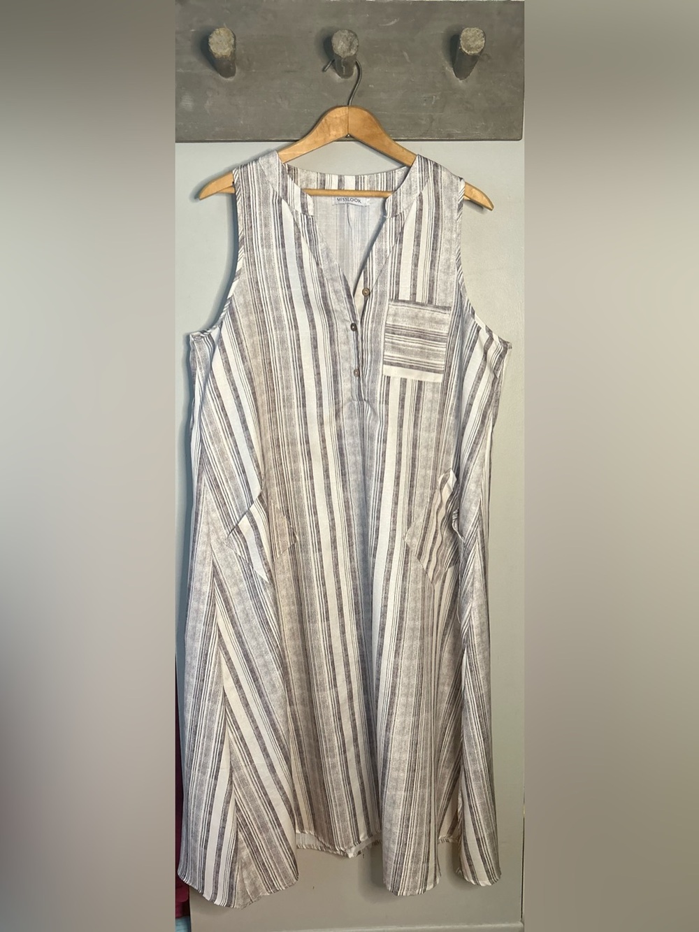 Printed dress - Picture 2 of 14